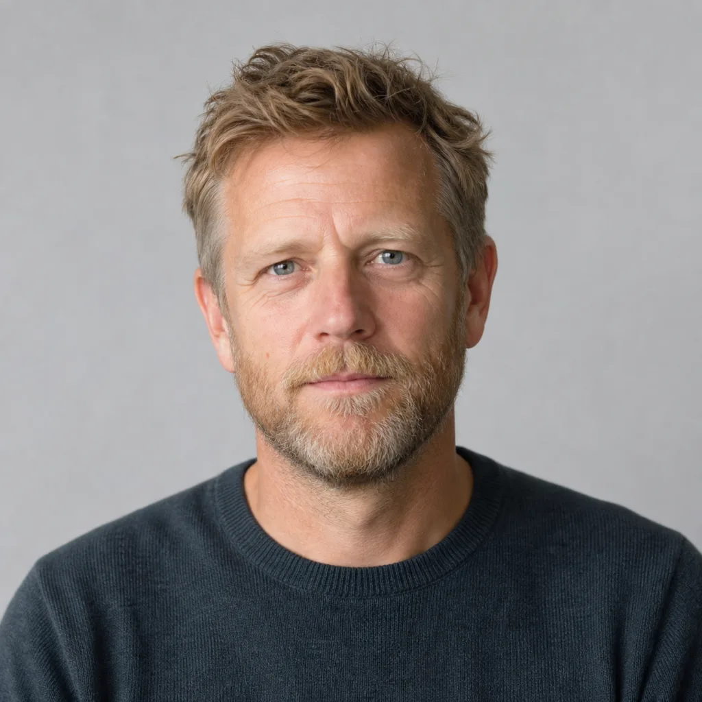Studio portrait of Eirik Solheim, sea ice programme lead.